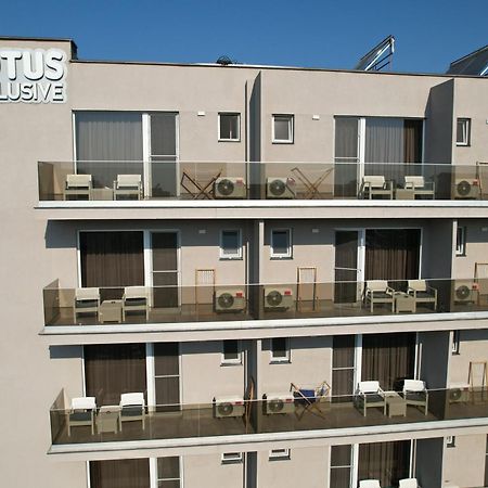 Lotus Exclusive Panzió Năvodari Kültér fotó